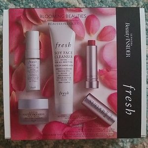 fresh BLOOMING BEAUTIES set by Sephora